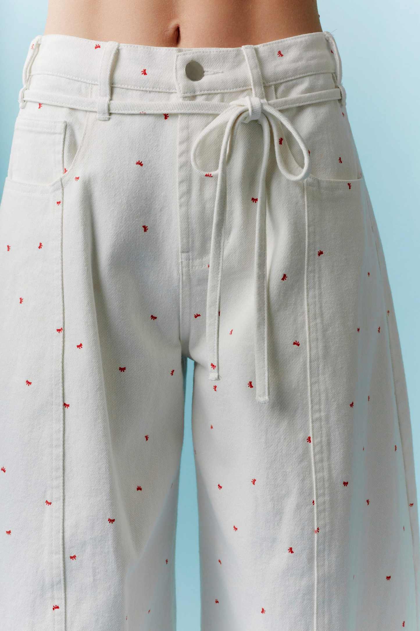 Mini Bow Print Washed Barrel Jeans