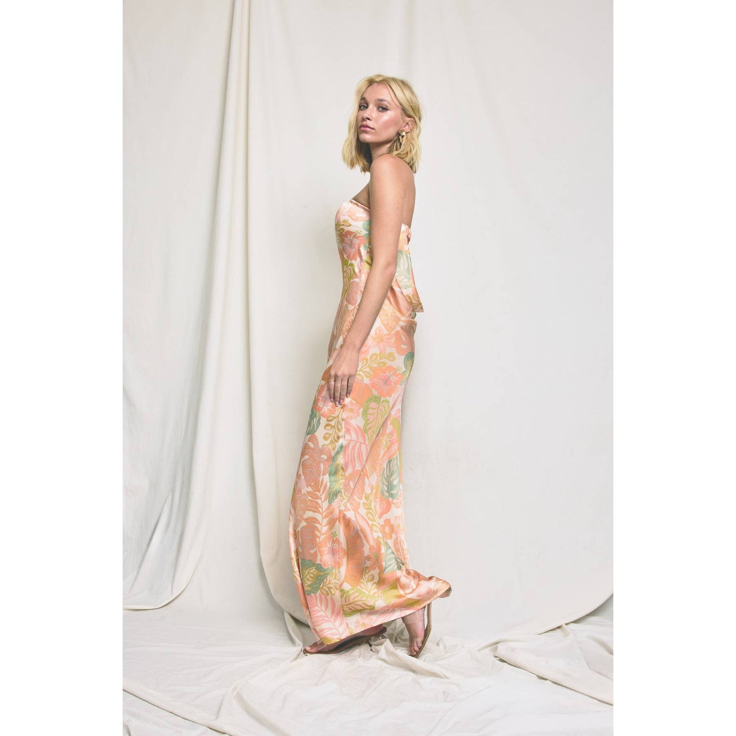 Just Peachy Strapless Clasp Back Maxi Dress