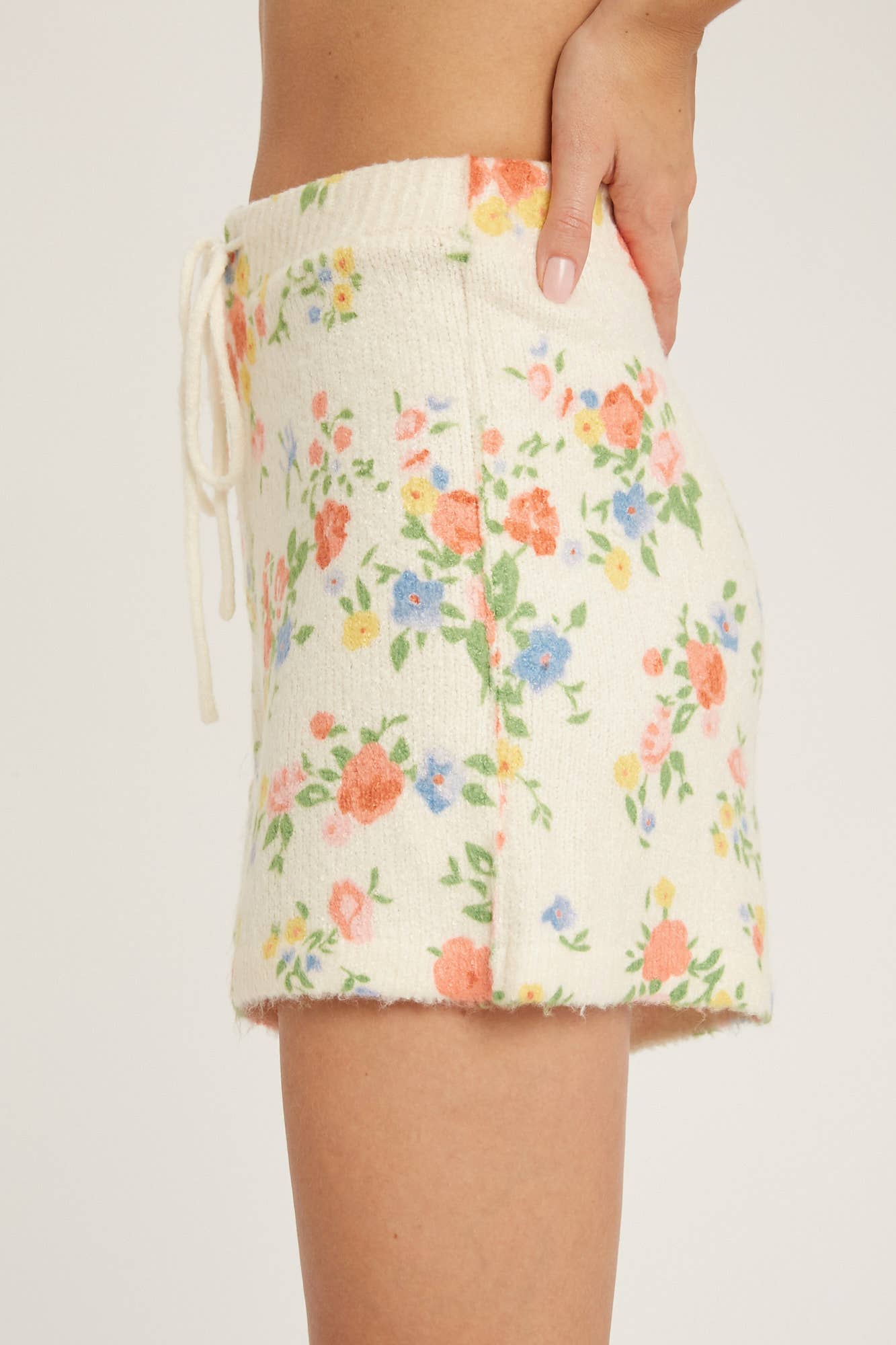 Ditsy Floral Print Sweater Short