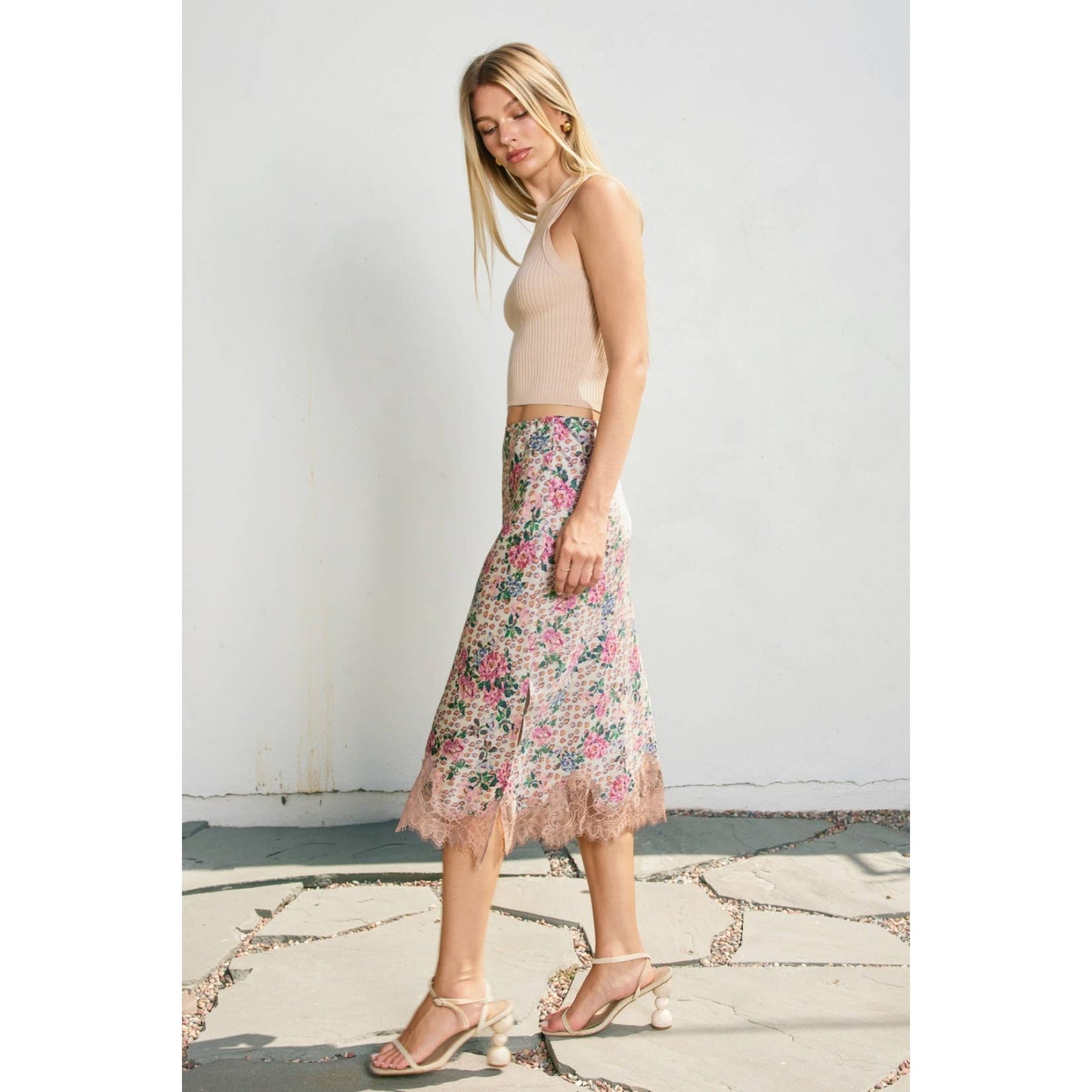 Soft Bouquet Leopard Lace Hem Pencil Skirt